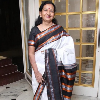 Shoba Chandrasekhar Biography